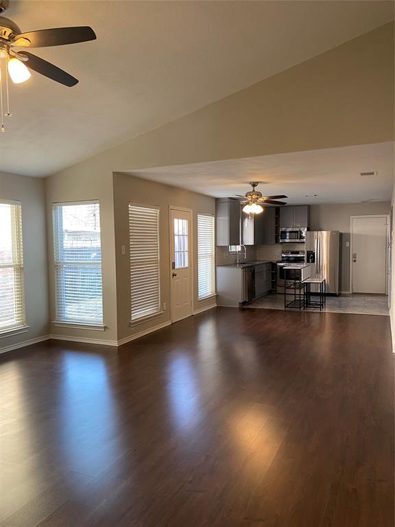 Building Photo - 1322 Maplewood Dr