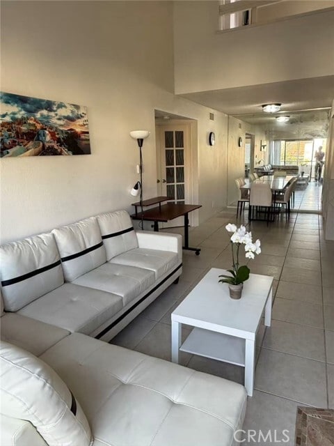 Foto del edificio - 13096 Le Parc Blvd