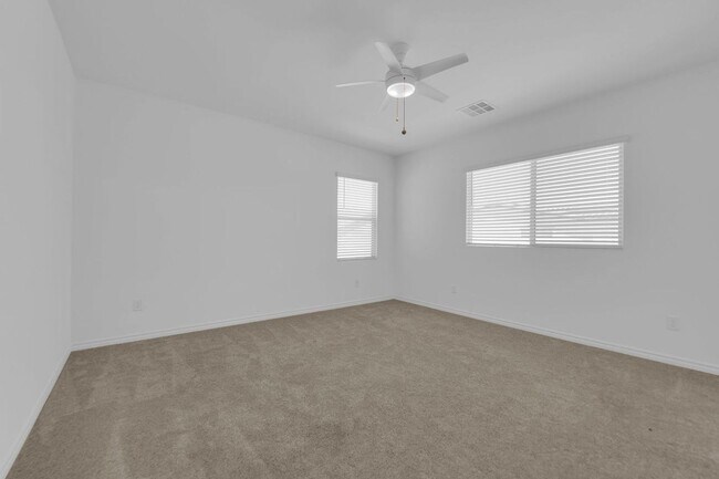 Foto del edificio - 4368 Bayley Skye Ave