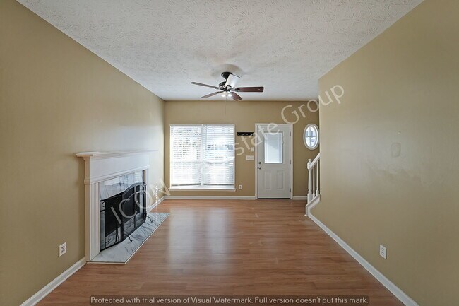 Foto del edificio - 27 Timber Ridge Dr