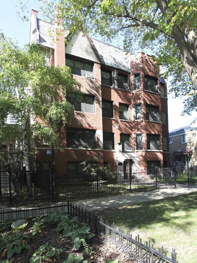 Building Photo - 4614 N Paulina