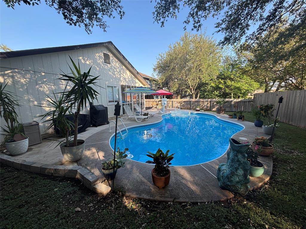 Foto principal - 1207 Darless Dr