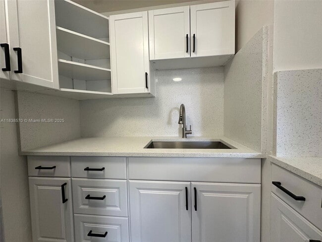 Photo - 717 NW 5th Ave Apartment