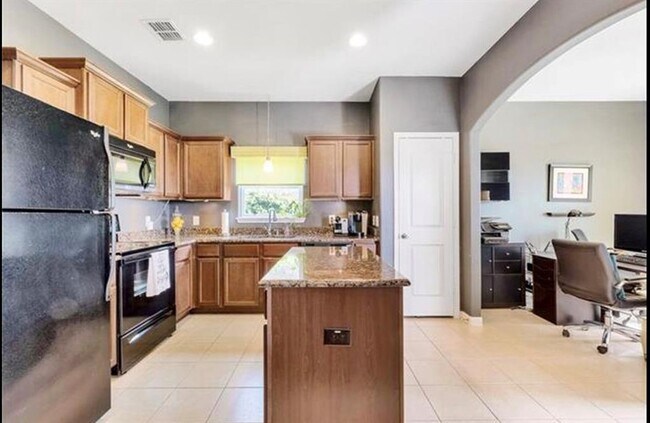 Building Photo - 13405 Clara Martin