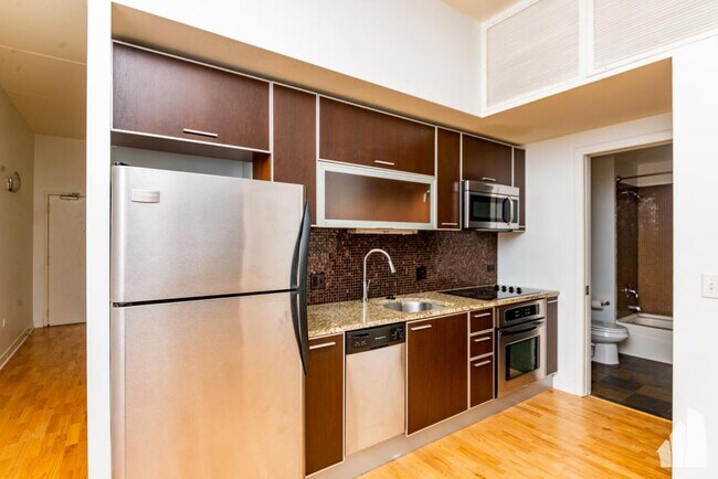 Photo - 1 bedroom in Chicago IL 60661 Apartment