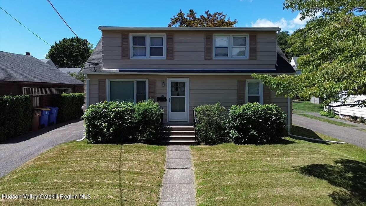 Primary Photo - 25 Crane St