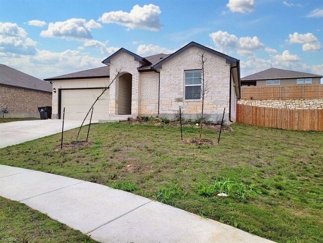 Building Photo - 3 br, 2 bath House - 125 Solitude Dr