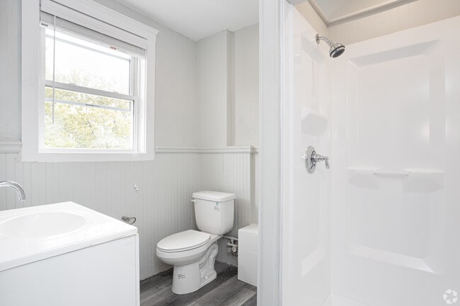 108 Meridian St - 108-110 Meridian St