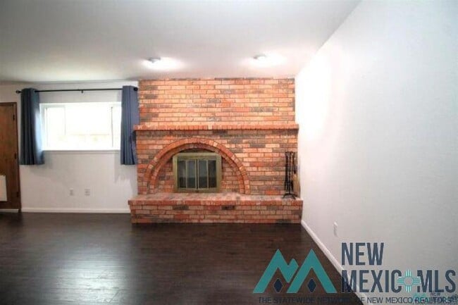 Foto del edificio - 1321 Concord Rd