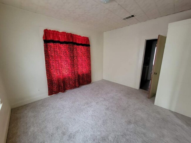 Foto del edificio - 915 E 14th St