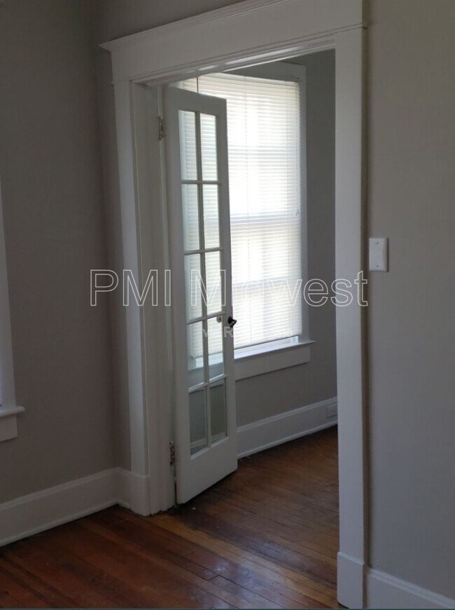 Foto del edificio - 125 E 17th St