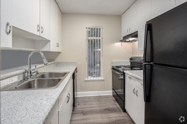 Interior Photo - Peacock Apartments
