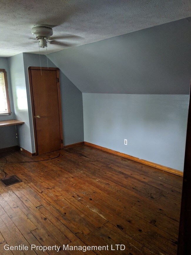 Foto del edificio - 3 br, 1 bath House - 14205 Sylvia Ave