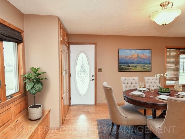 Building Photo - RARE FIND! 4 BEDROOM, 2 BATH HOUSE ON 1/2 ACRE LOT; INCLUDES GAS FIREPLACE, WOOD BURNING FIREPLAC...
