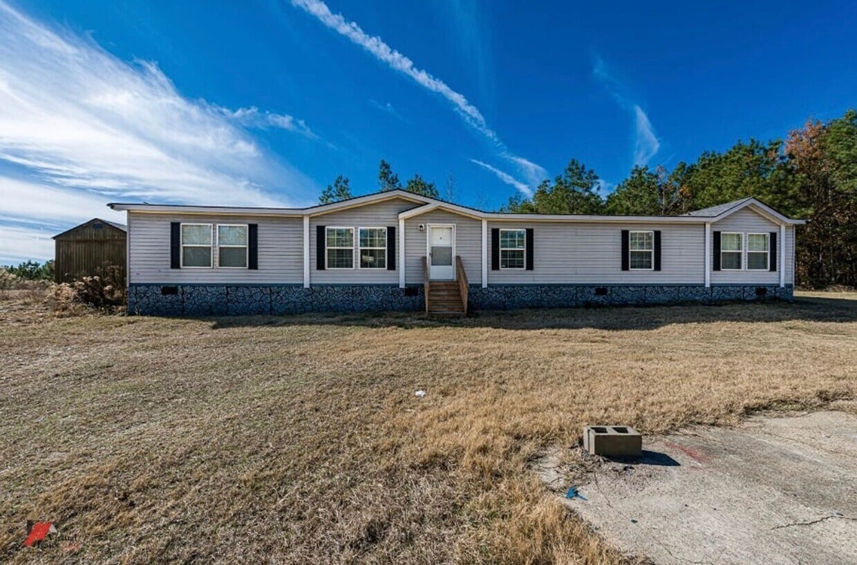 Foto principal - Quiet and Secluded! 10 Acres to Hunt!