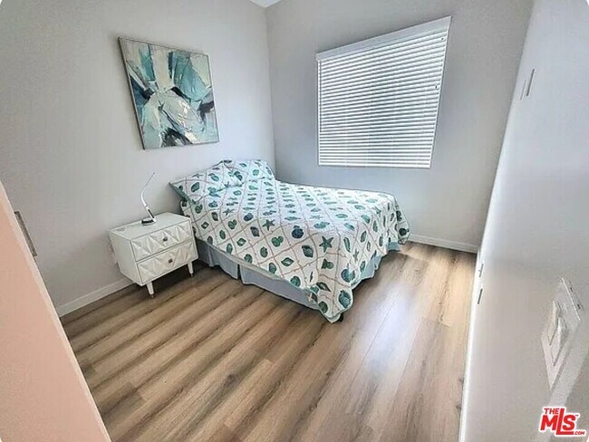 Foto del edificio - 2503 Phelan Ln