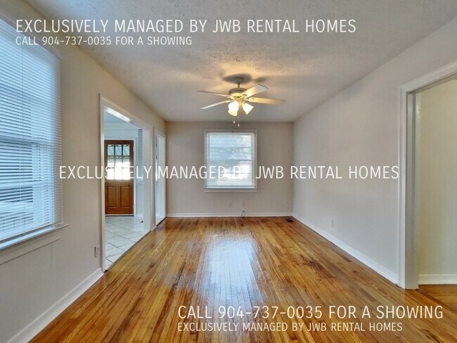 Foto del edificio - 1385 Ingleside Ave