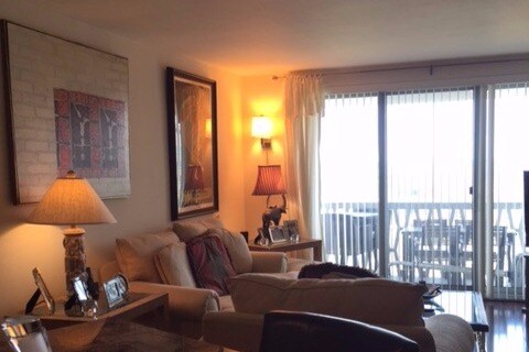 Foto principal - 2100 Linwood Ave