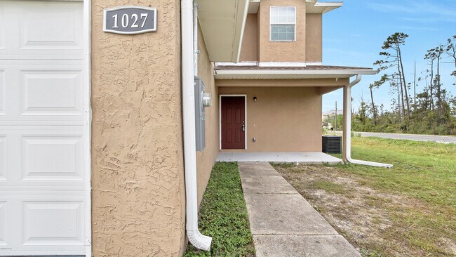 Building Photo - 1027 N Church Ave