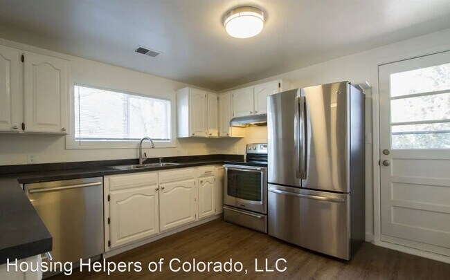 Building Photo - 3 br, 1 bath House - 1323 Balsam Ave Top