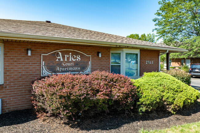 Leasing Office - Aries Court