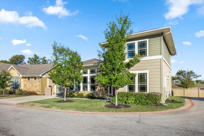 Building Photo - 710 Arrow Point Dr