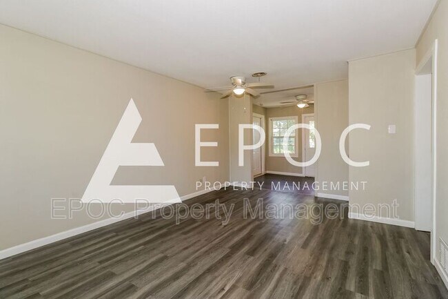 Foto del edificio - 1821 S 57th St