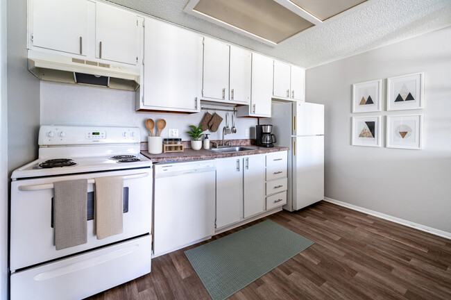 Canyon & Knox Landing - Knoxville, TN - Cocina - Canyon & Knox Landing