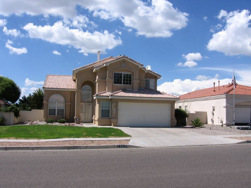 Primary Photo - 1009 Tony Sanchez Dr SE