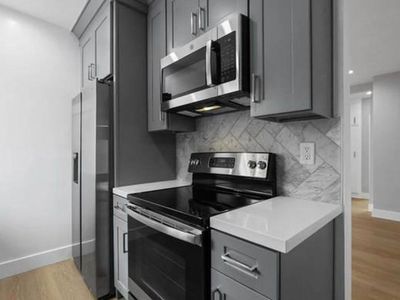 Foto del edificio - 617 N Sweetzer Ave