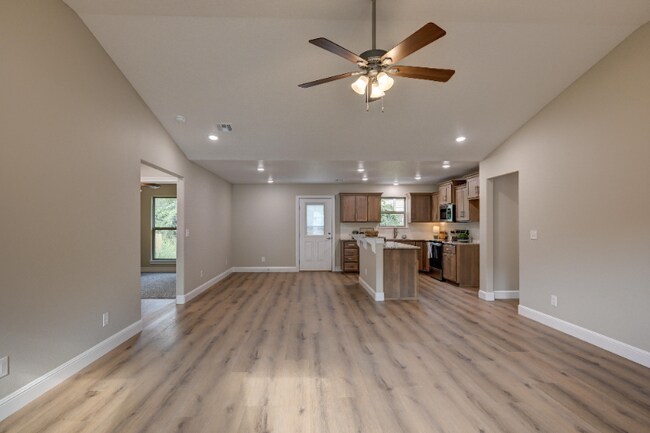 Foto del edificio - 1242 Sheila Ann Dr