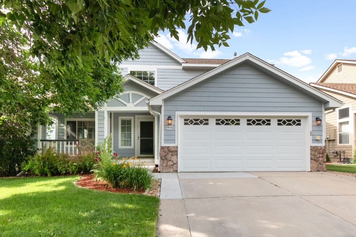 Foto principal - 19135 E Hickock Dr