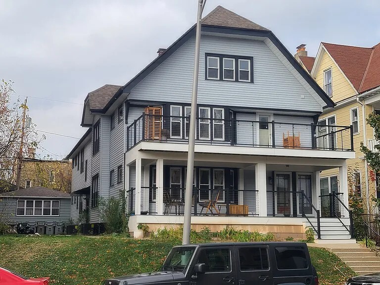Foto principal - 1629-1631 N Franklin Pl