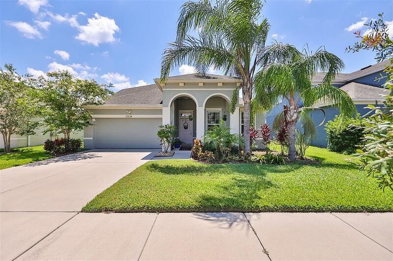 Primary Photo - 13334 Palmera Vista Dr