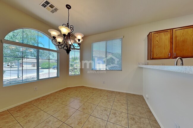 Foto del edificio - 7225 S 73rd Dr