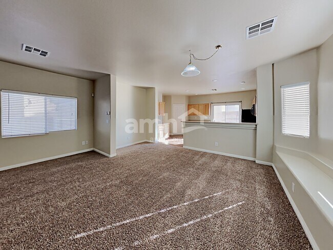 Building Photo - 1135 Chestwood Avenue