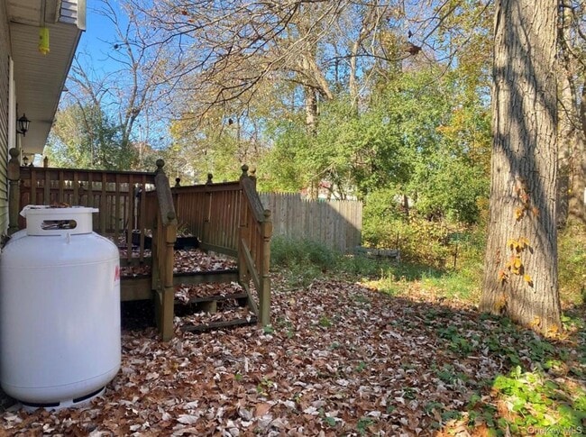 Building Photo - 7 Penny Ln