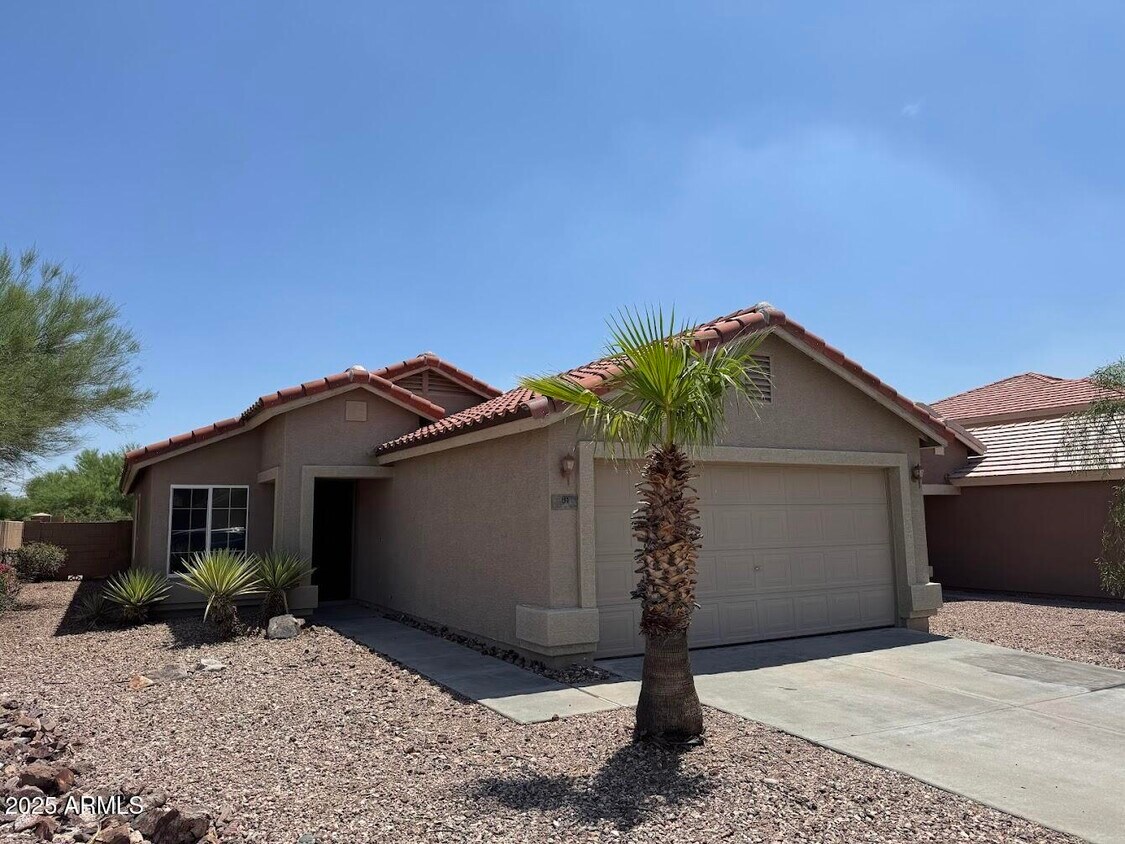 Foto principal - 81 S 223rd Ave