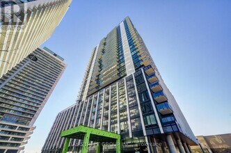 Building Photo - 27 Korda Gate