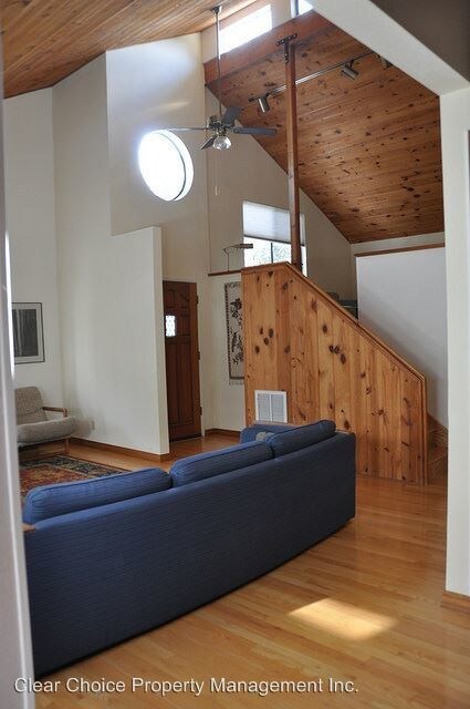 Building Photo - 530 Salinas Ave