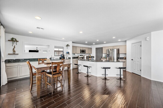 Foto del edificio - 3905 Kirkland Ave