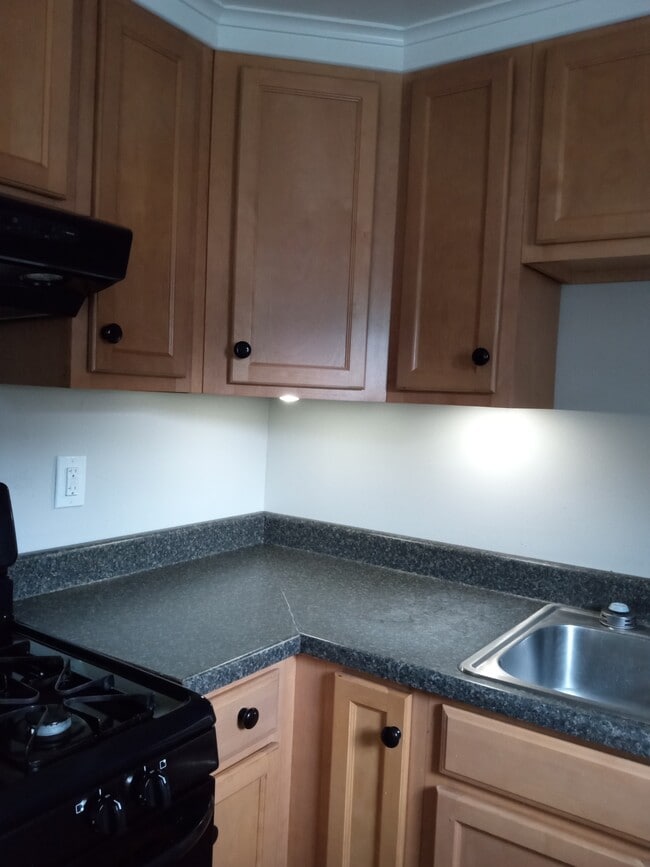 Kitchen - 15236 NY-30