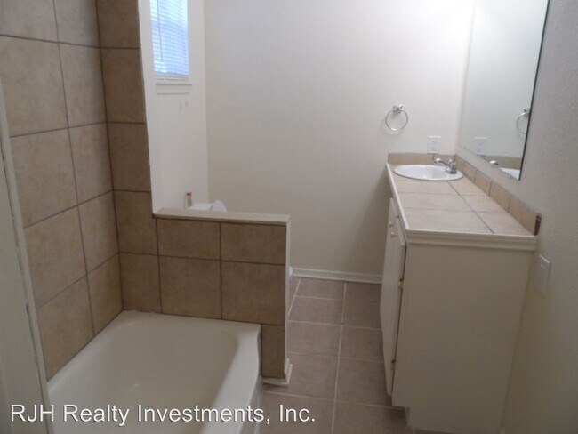 Foto del edificio - 2 br, 1 bath House - 116 W Lilac Ct