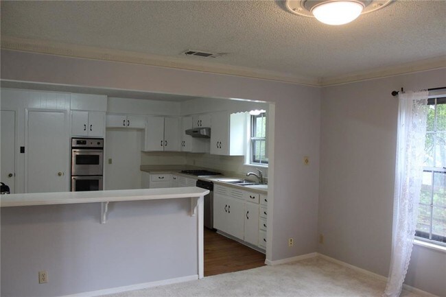 Building Photo - 7907 Havenwood Dr