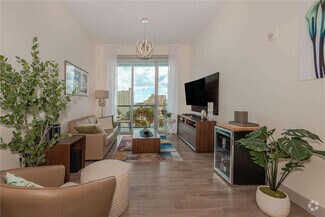 Building Photo - 777 N Ocean Dr