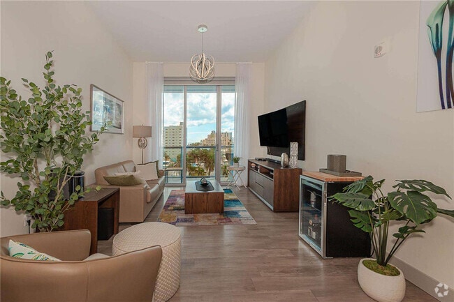 Building Photo - 777 N Ocean Dr