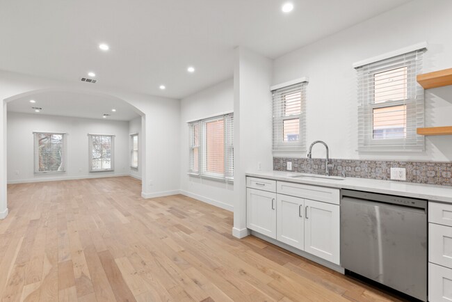 Foto del edificio - 6511 Orange St. Los Angeles, CA 90048