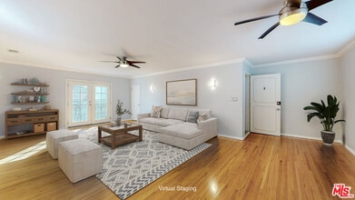 Building Photo - 432 S Doheny Dr