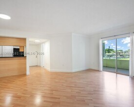 Building Photo - 10765 SW 108th Ave