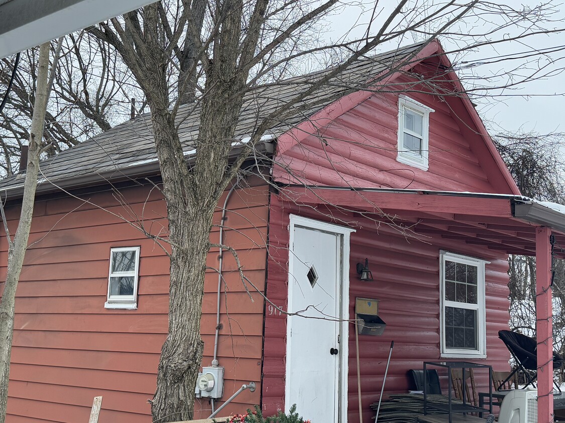 Photo - 917 Perry Hwy (Pittsburgh, PA)